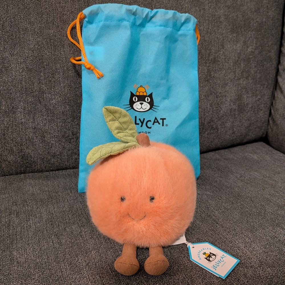 Jellycat Amuseables Peach NWT htf